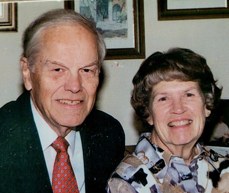 Obituary of Esther Marie Howard