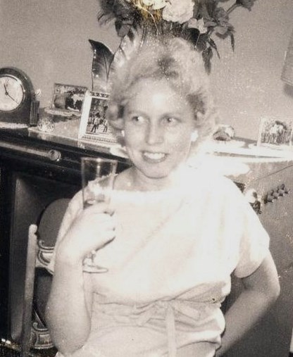Obituary of Virginia Helen Napolitano