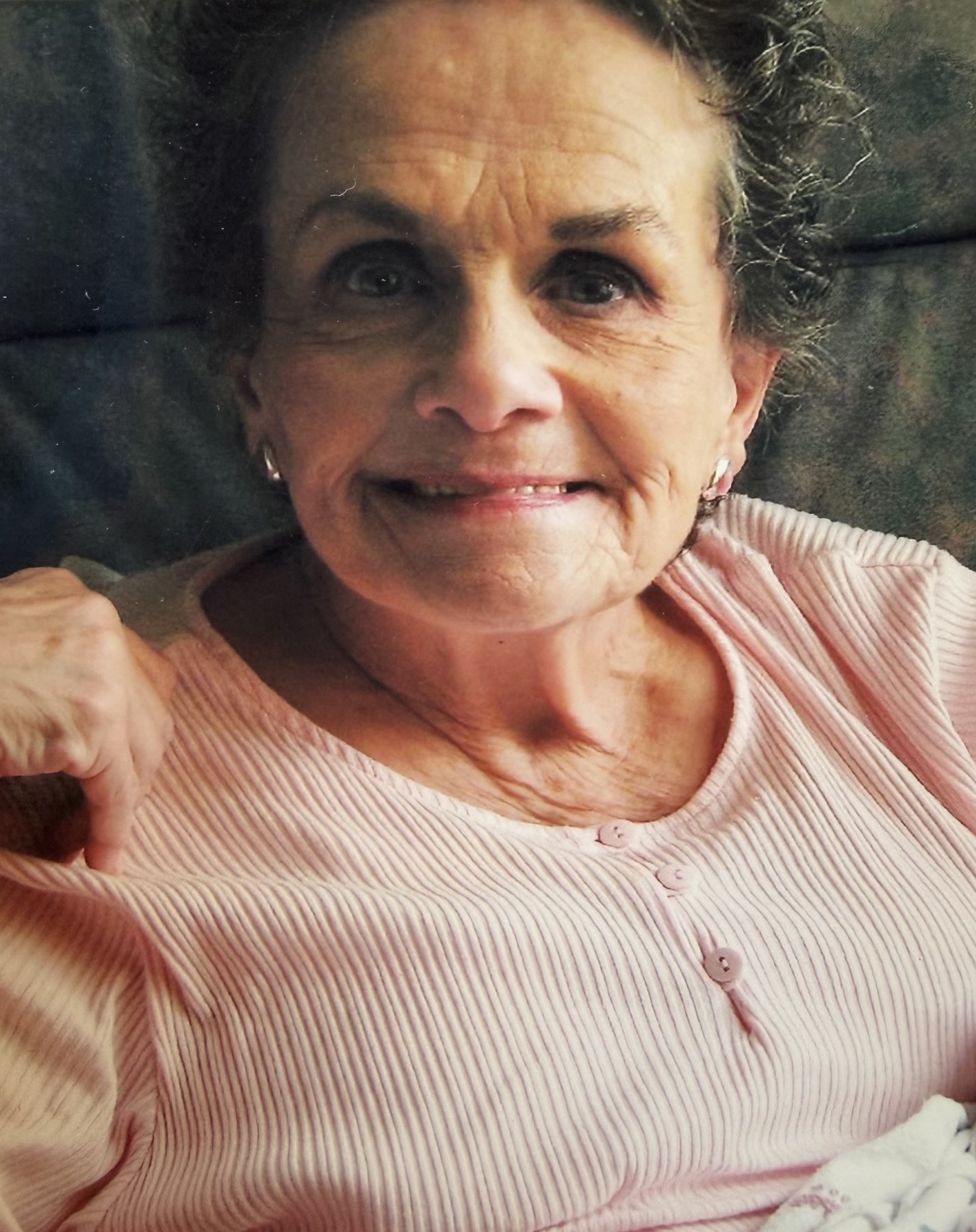 Avis de décès de Ms. Julie Antonio Whitaker