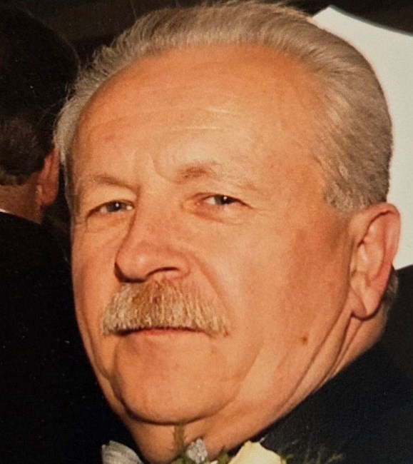 Obituario de Robert Marshall