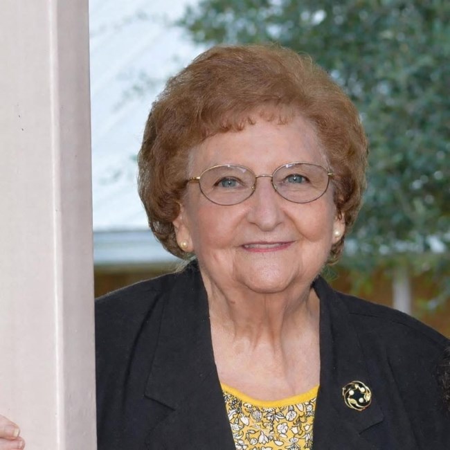 Avis de décès de Yvonne M. Tolle