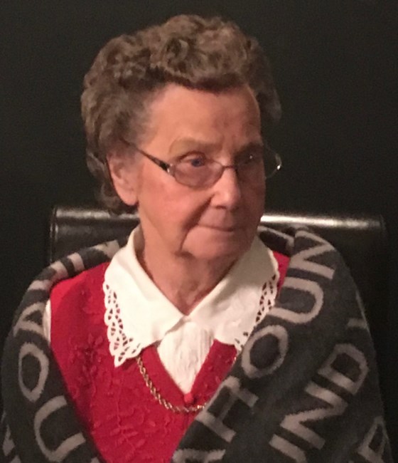 Avis de décès de Vivian Helene Nichol