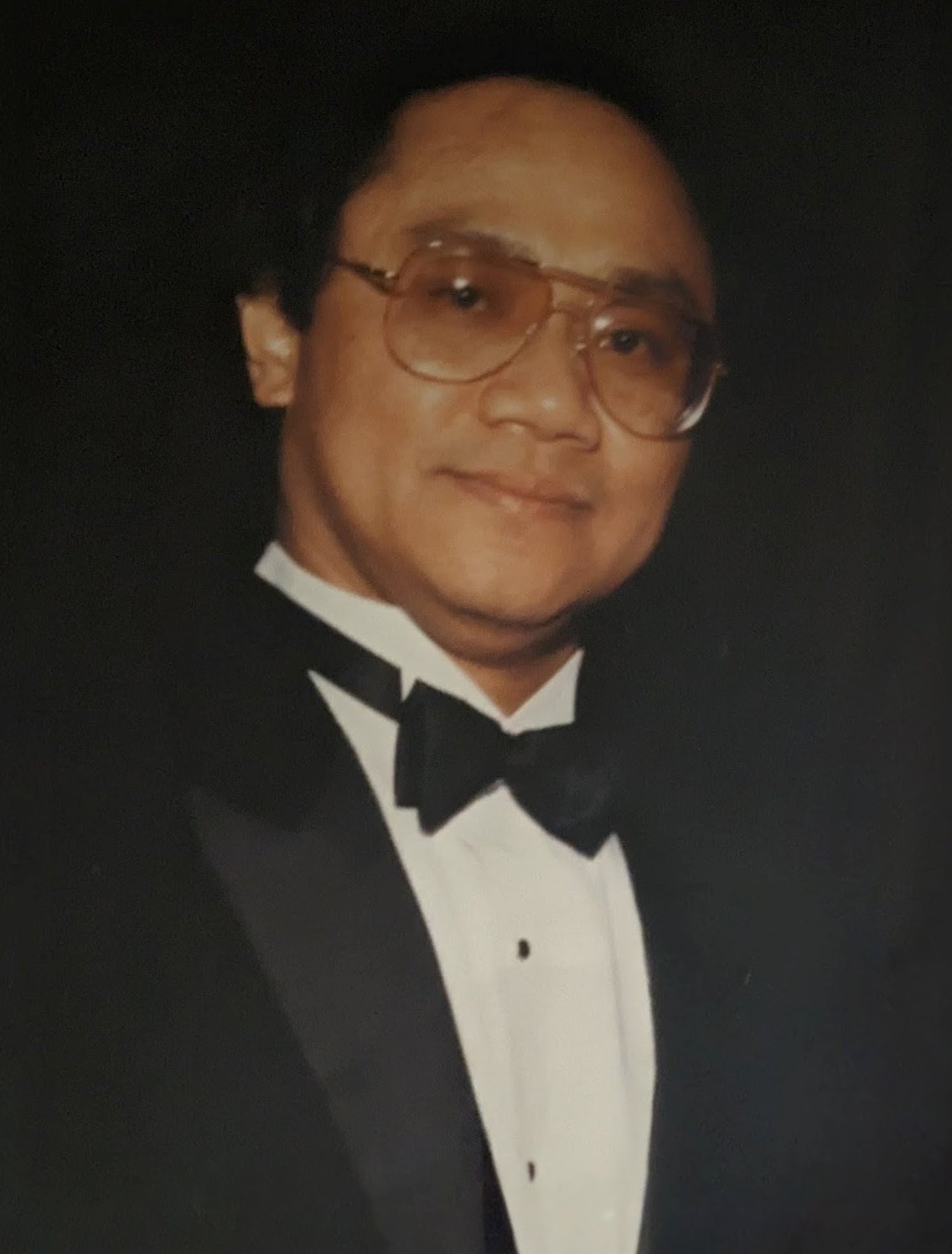 Obituary of Marcelino "Marc" Marzan Flores Jr.