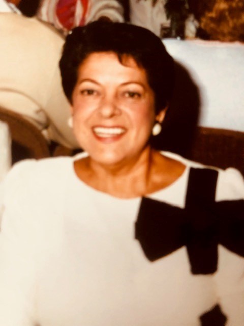 Obituary of Elena M. Valdes-Miranda Gonzalez