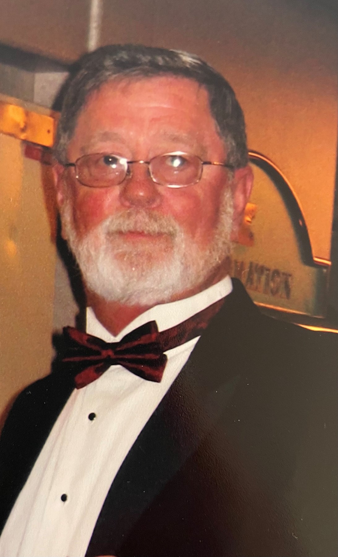 Obituary of Robert Louis Stevens