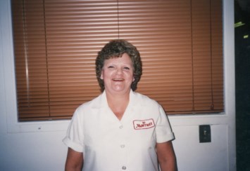 Obituario de Peggy Burch