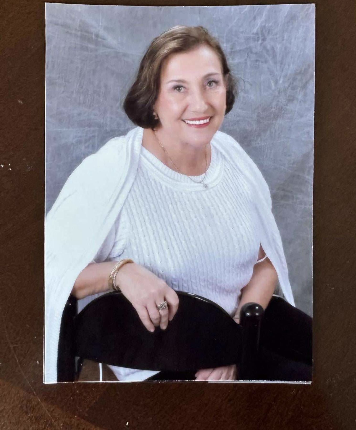 Obituary of Loretta de Vries