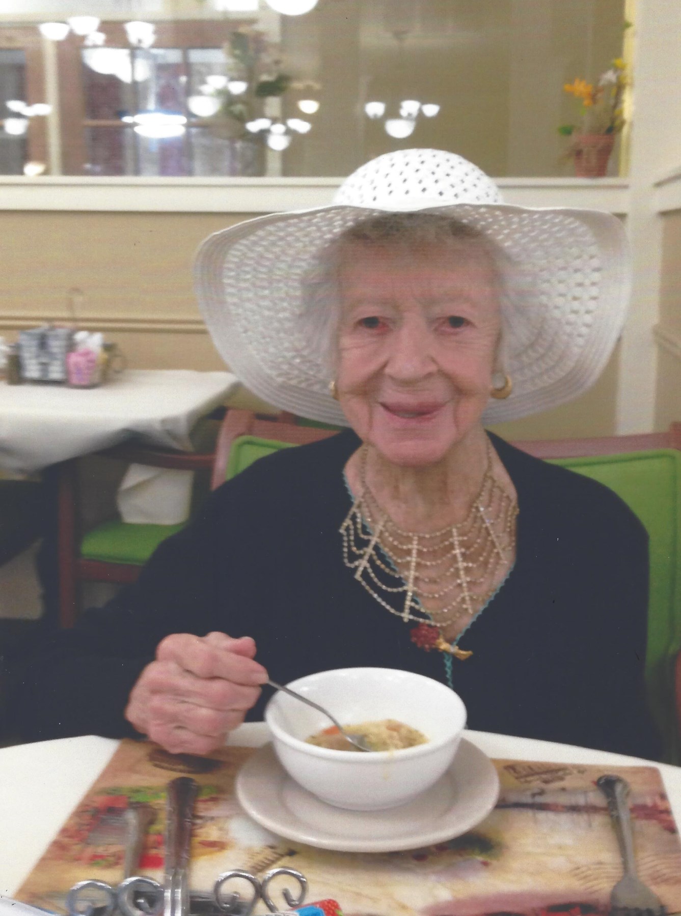 Obituary of Betty Mina