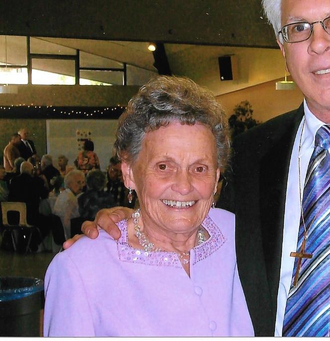 Obituary of Betty June Nixon