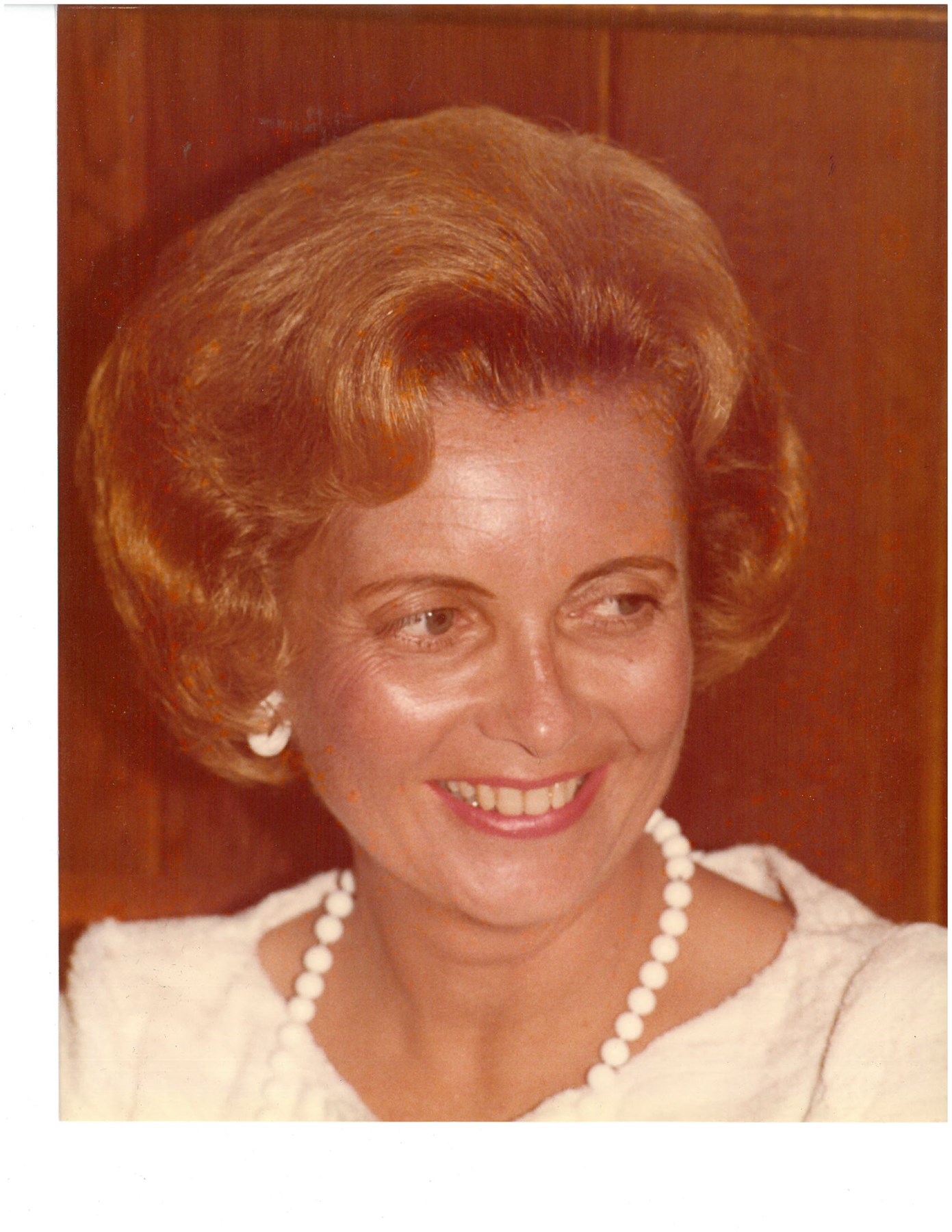 Obituary of Beverly Mae Voorhies Moïse