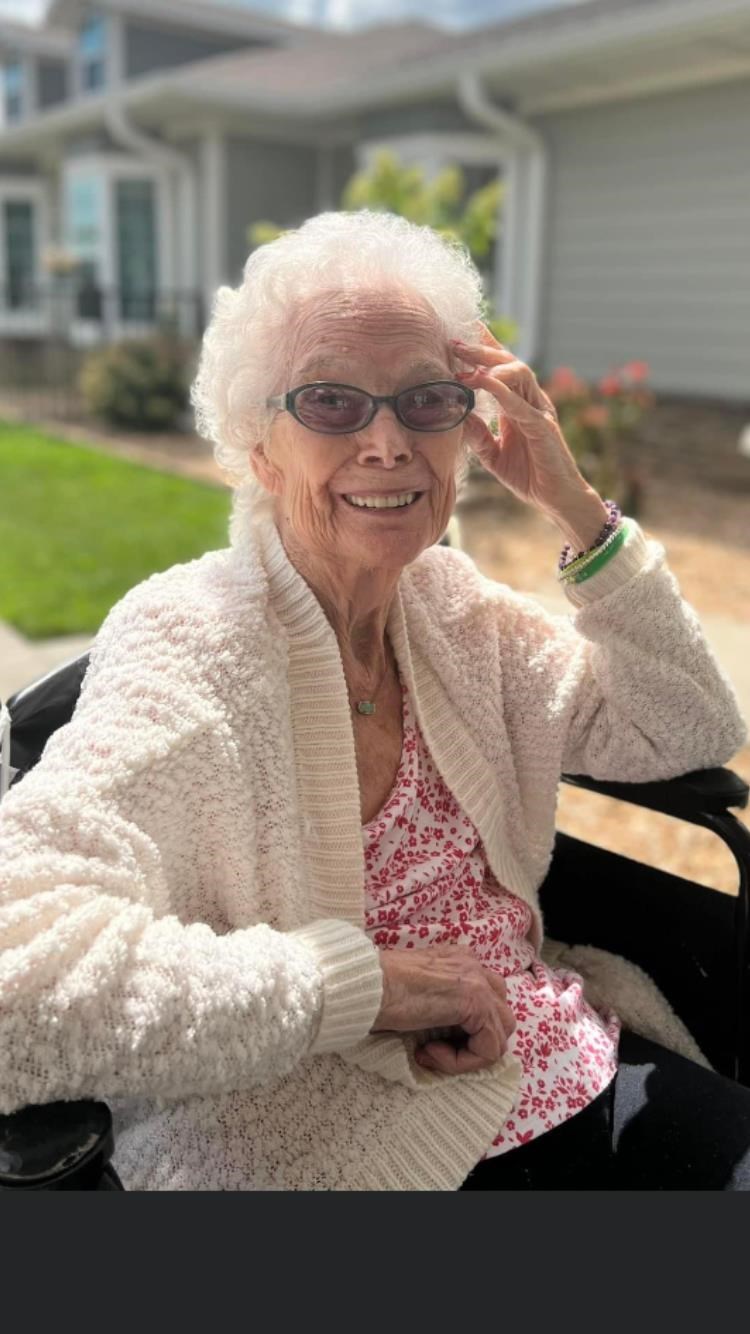 Obituary of Gladys Ray Baker