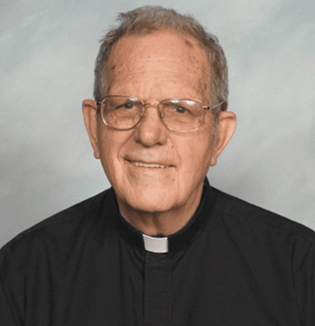 Avis de décès de Fr. John N. Folzenlogen, S.J.