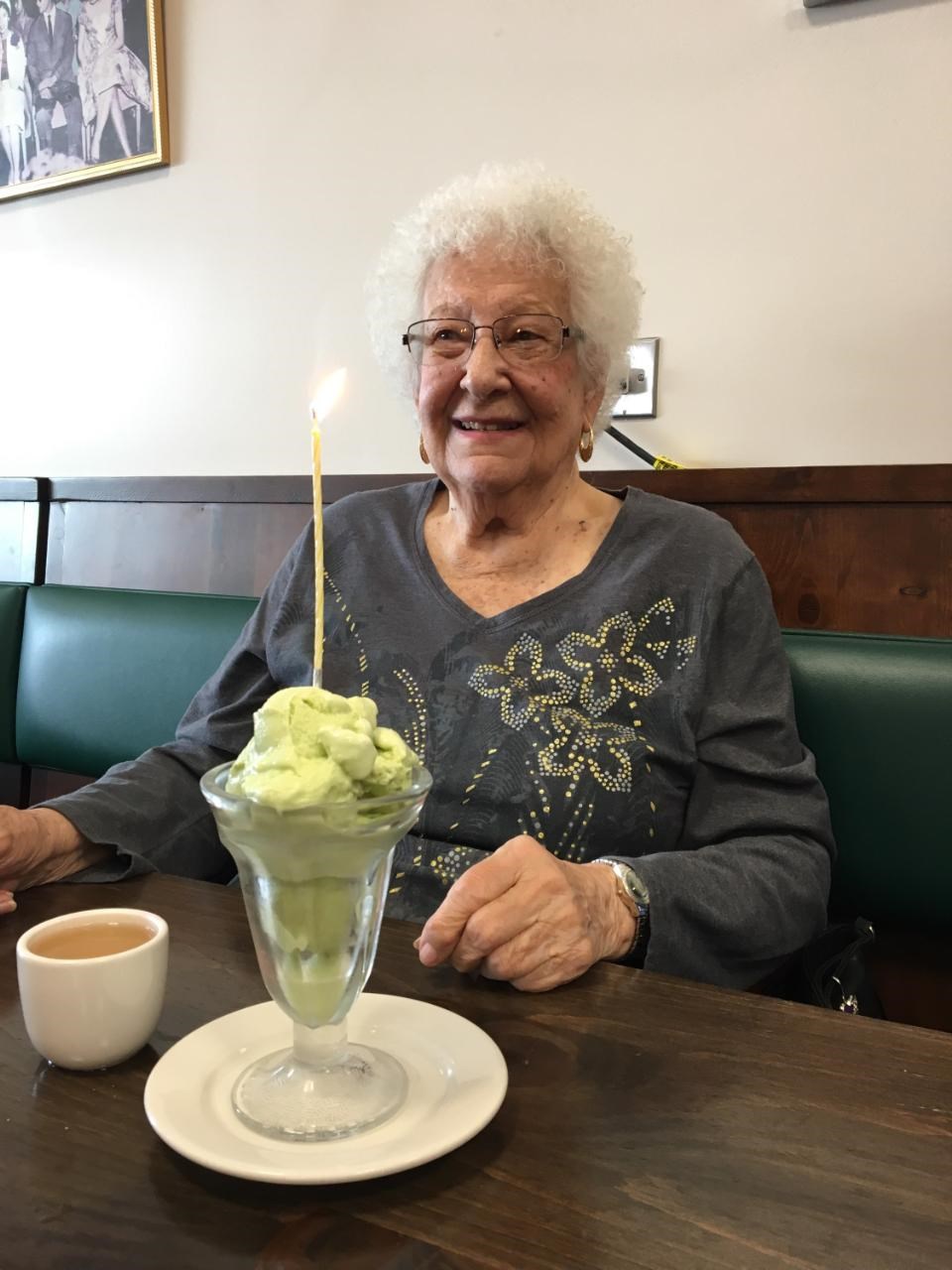 Obituary of Elizabeth Ann Hylla