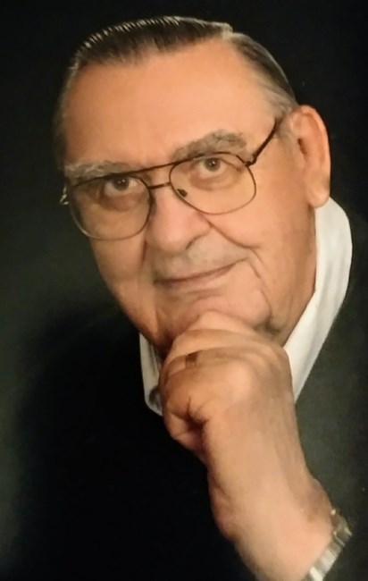 Obituario de Ronald J. Hoefner