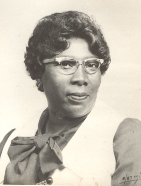 Obituary of Eleanor Warren Smith