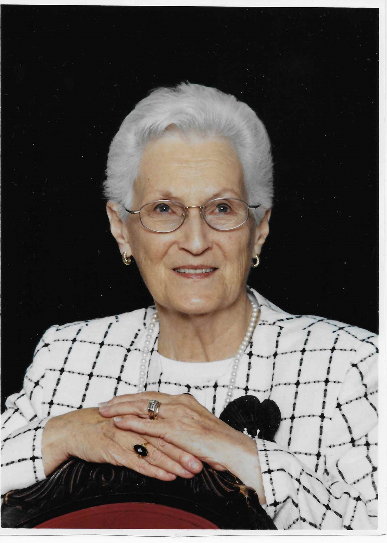 Obituary of Ann Simpson Chenault