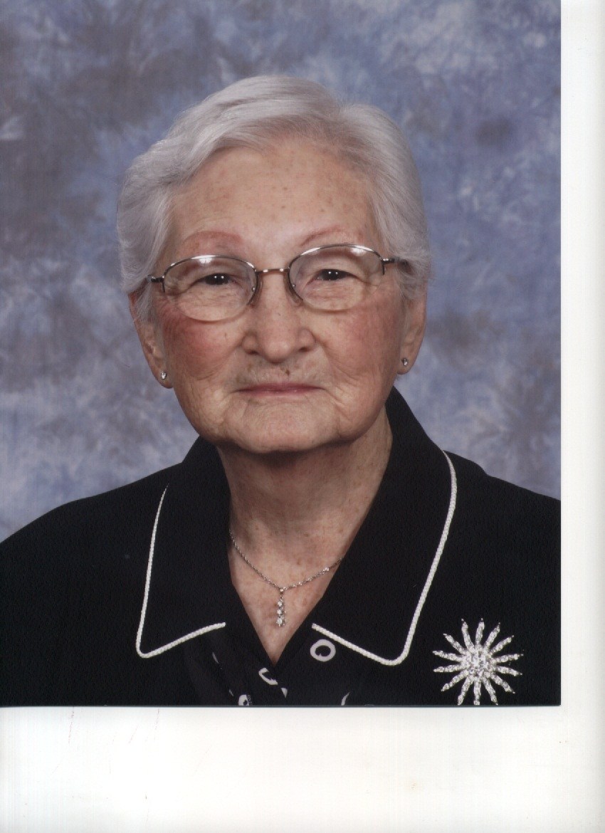 Obituary of Betty R Dear