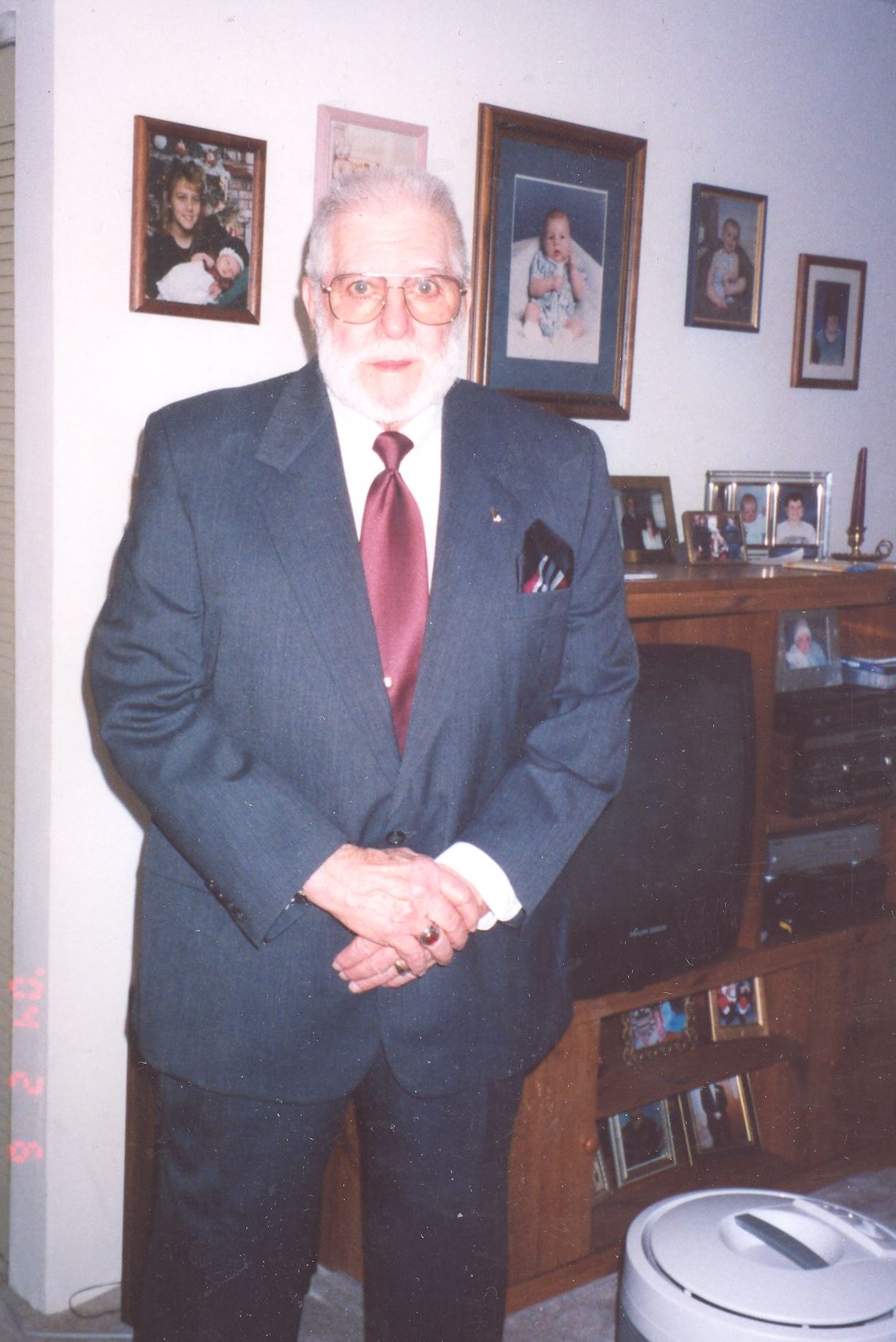 Obituary of Raymond Wesley Matthews