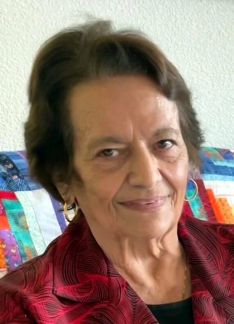 Obituary of Gloria Freitas