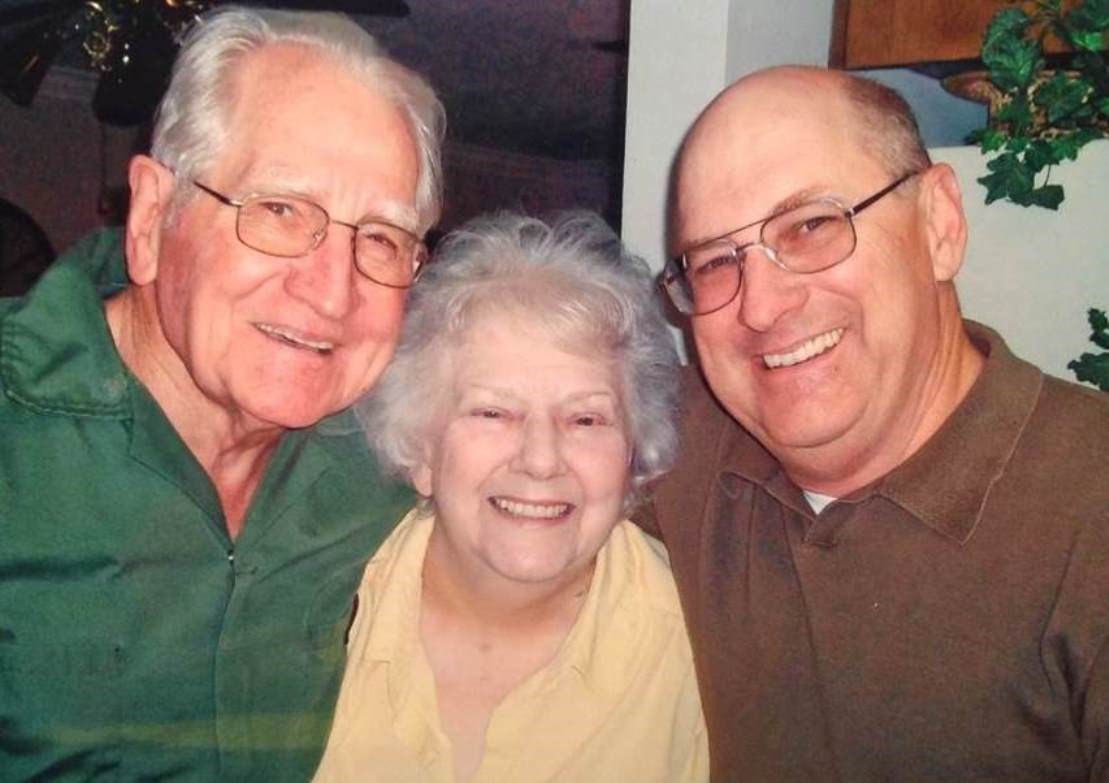 Avis de décès de Arnold Franklin Earnest