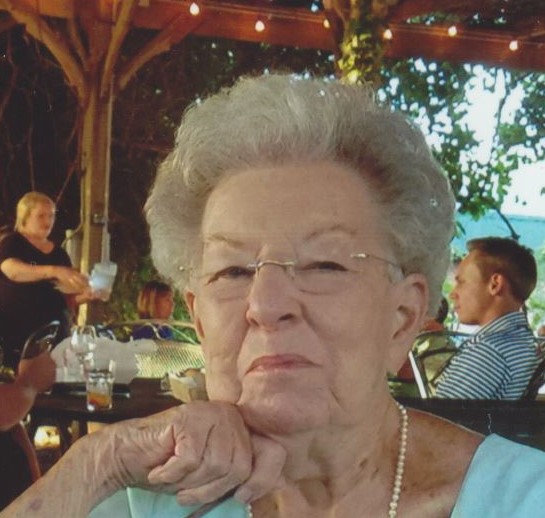 Obituario de Mary M. Klutinis