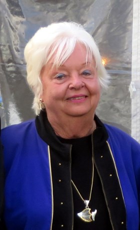 Obituary of Phyllis M. Curtis