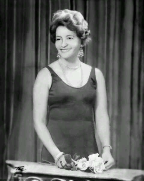 Obituary of Mercedes Perez de Gomez