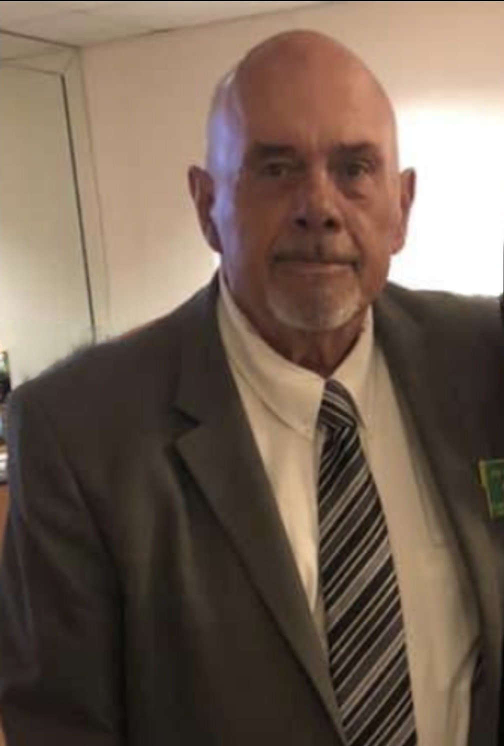 Obituary of Robert "Bob" J. Muhl Jr.