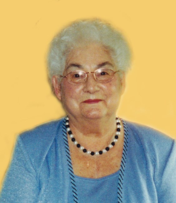 Obituary of Marianna Van Oss