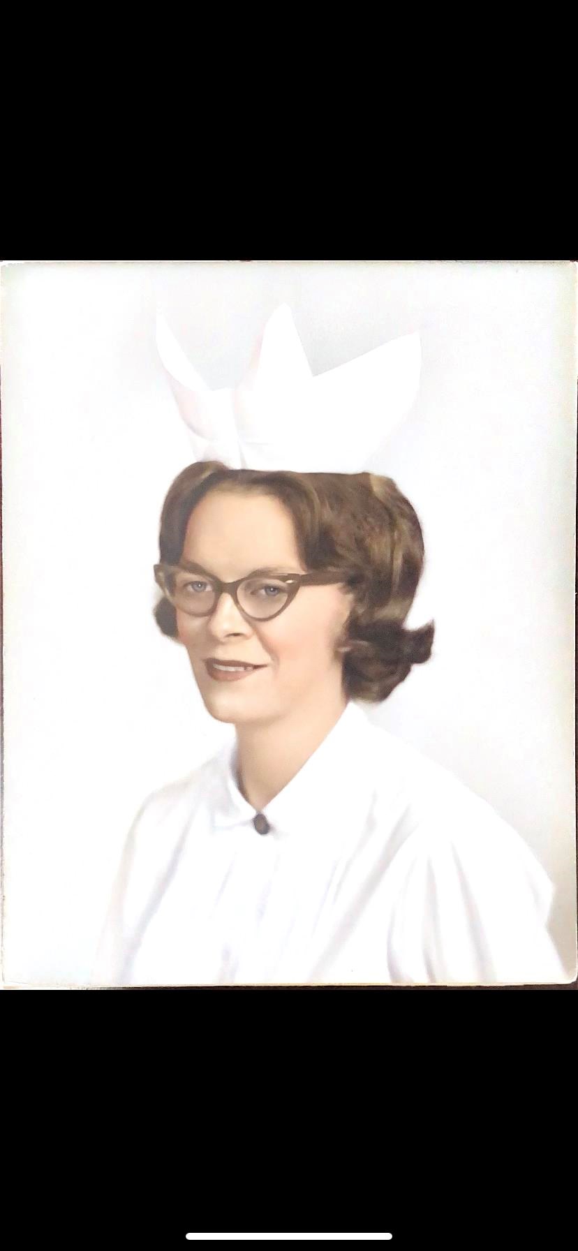 Obituary of Maureen Hurley