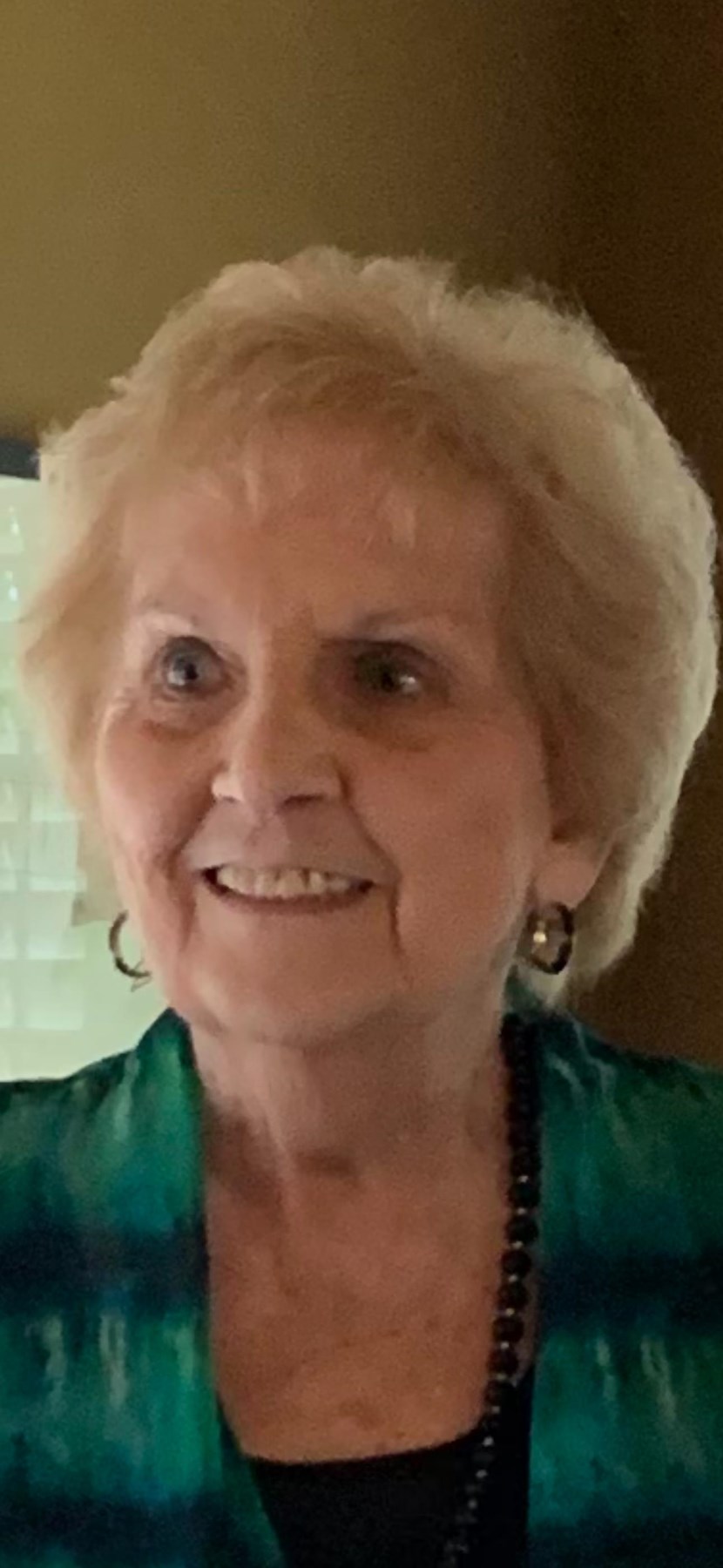 Obituary of Mary Lou Barrett