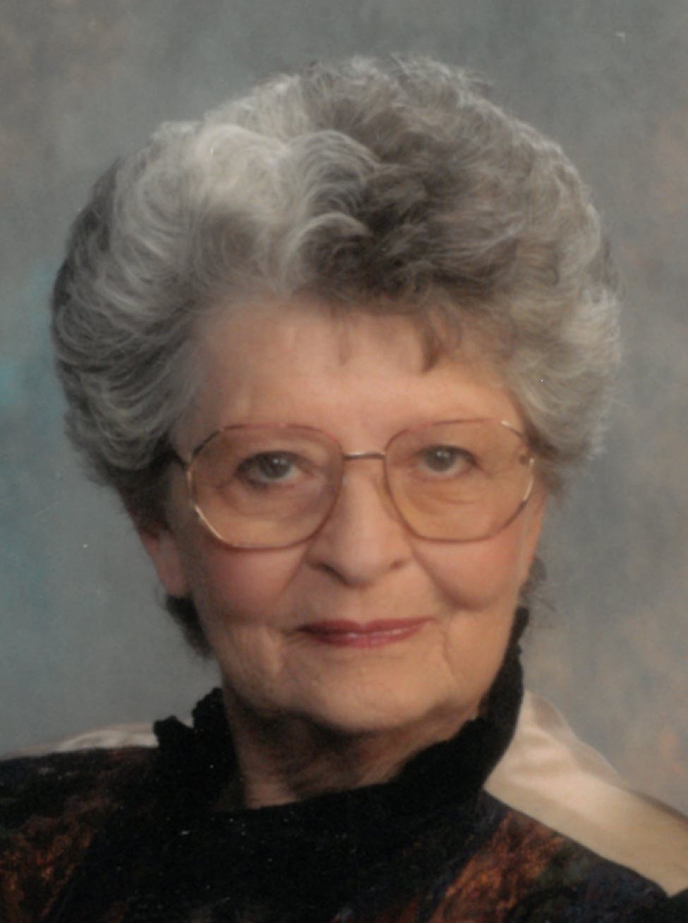 Obituary of Laura M Nichols