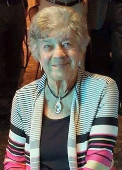 Obituary of Regina E Sicca