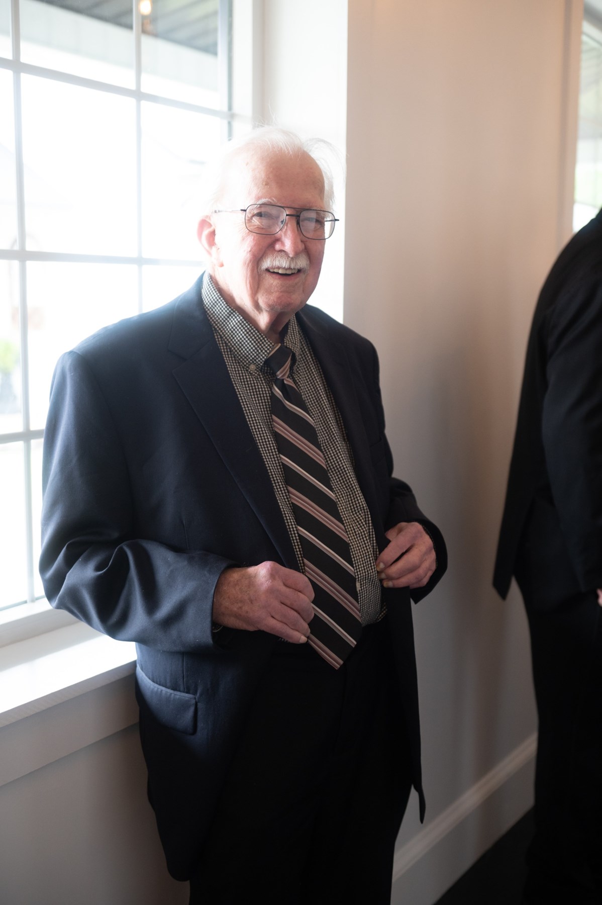 Obituary of Myron Kent Gilbreath