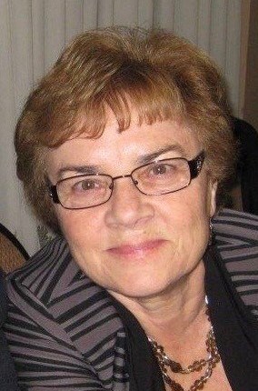 Obituario de Eleni "Helen" Sulug
