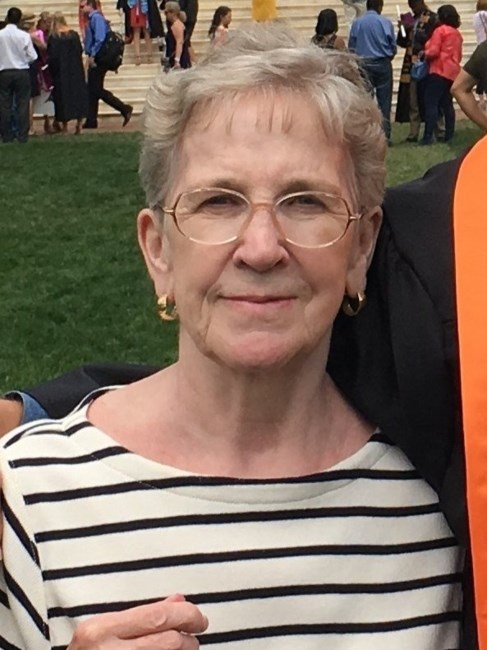 Obituary of Elizabeth "Lynn" Ethel Rhodes