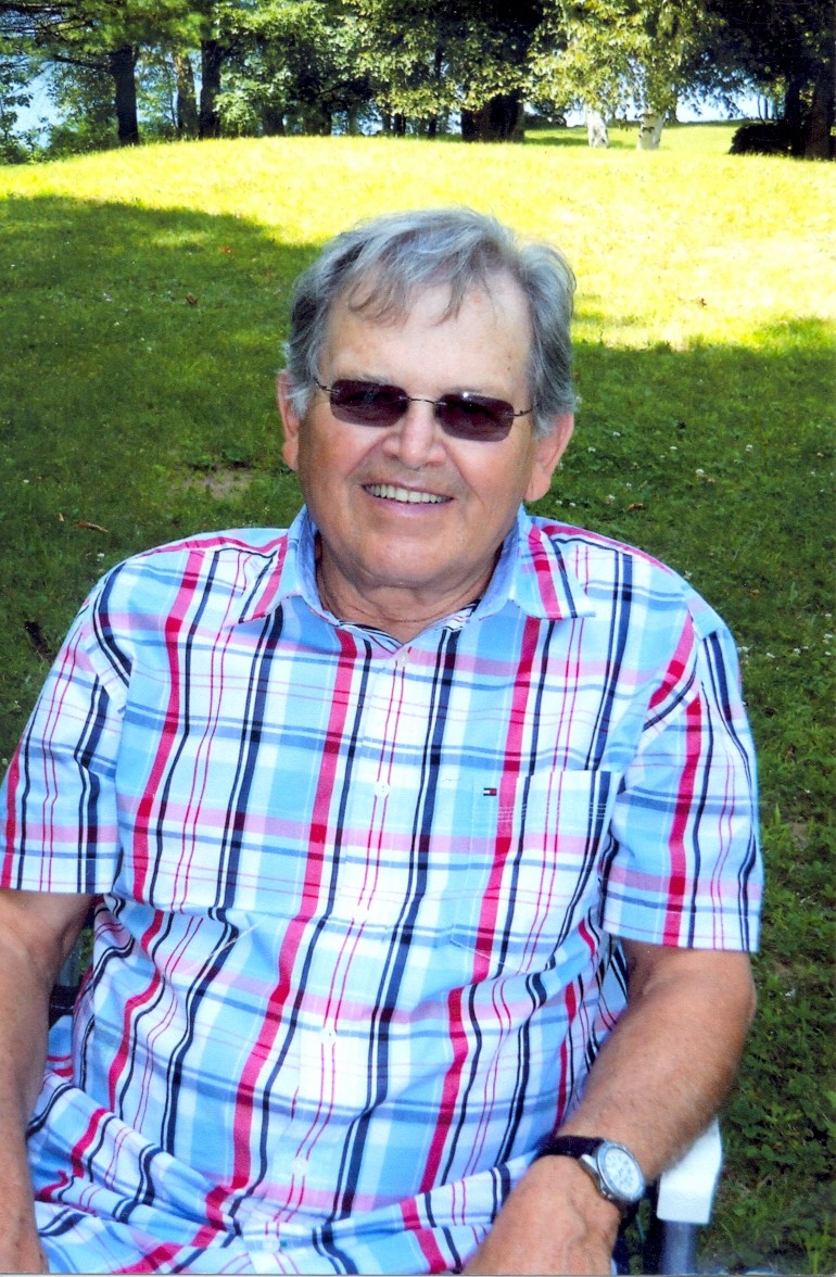 Obituary of Clifford Vincent Tracy