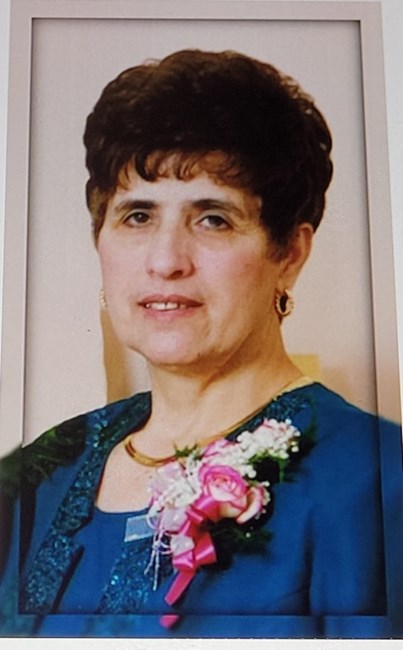Obituary of Carmela Coccimiglio