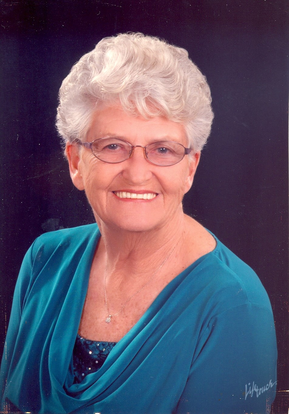 Obituary of Eva Muriel Parker