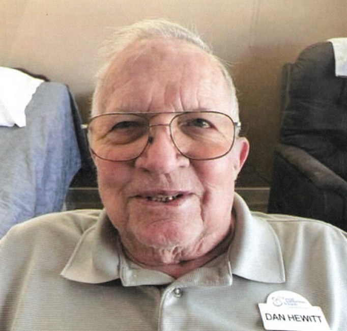 Obituary of Daniel Lewis Hewitt