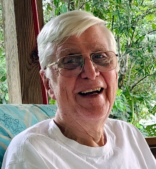 Obituary of Emmett Bernard de Rochemont