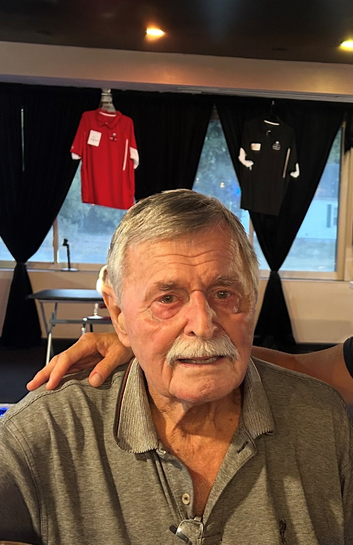 Avis de décès de James Bernard Crabill