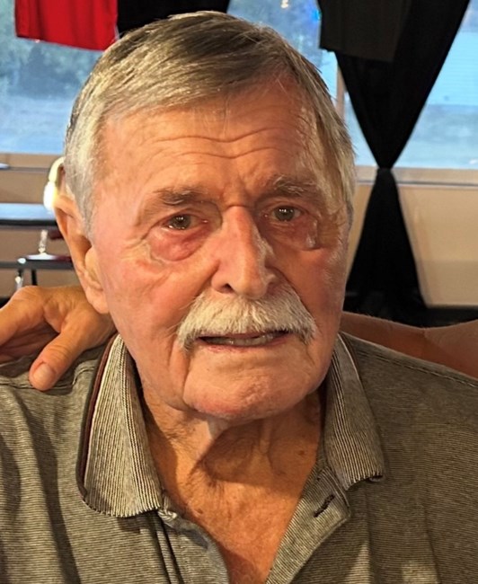 Avis de décès de James Bernard Crabill