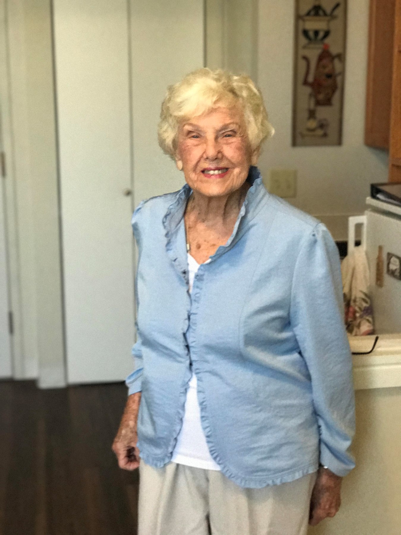 Obituary of Ellen Straach