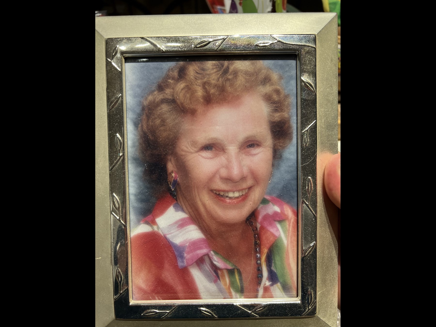 Avis de décès de Shirley June Bates