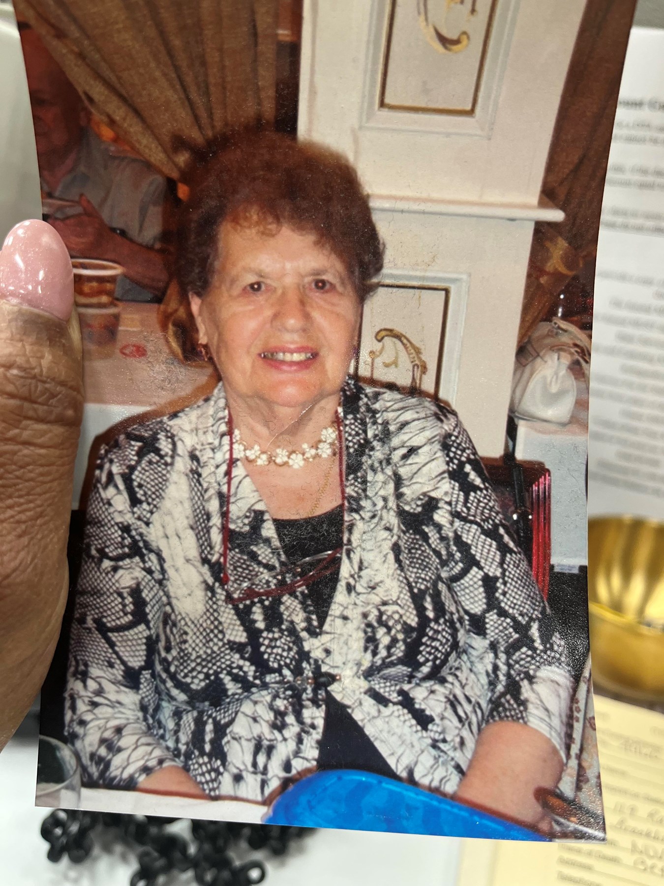 Obituary of Yeva Veytsman