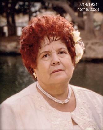 Obituary of Maria Del Carmen Muñoz