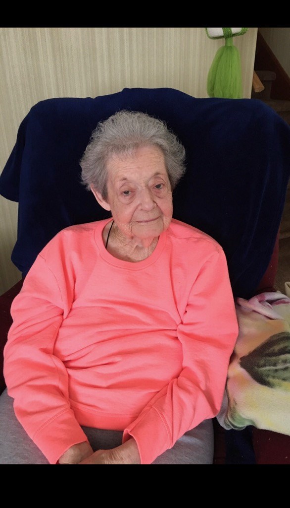 Obituary of Loraine Courtney