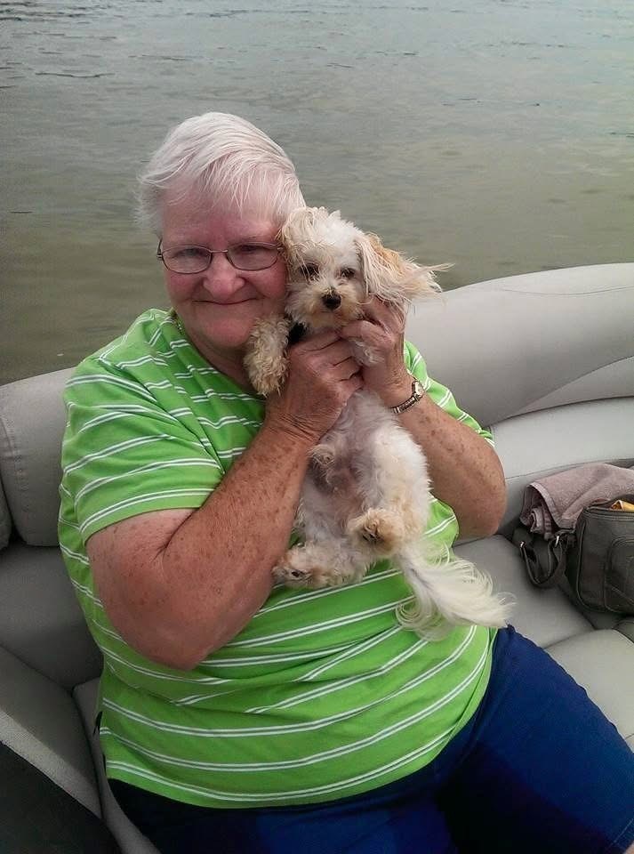 Obituario de Annette Elaine Whitcomb