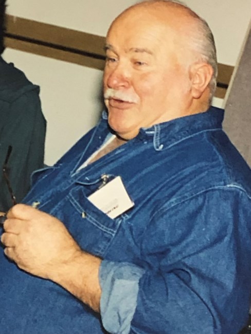 Obituario de Mike Walter Scoones